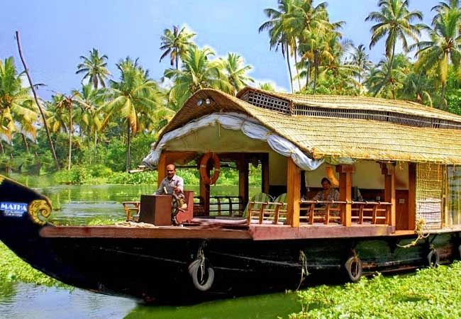 Alleppey - Cochin houseboats-kerala