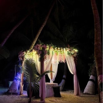 Romantic Floral Canopy Candlelight Dinner